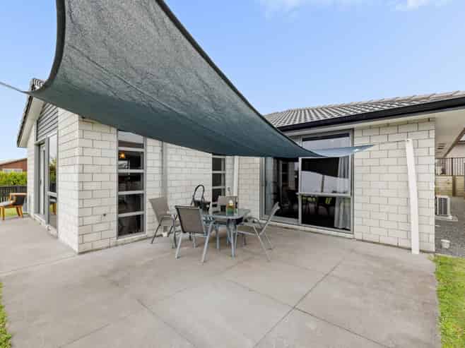 5 Blacklock Road, Pyes Pa