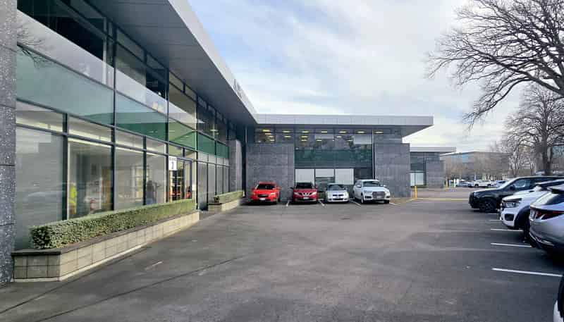 1/1 Show Place, Addington