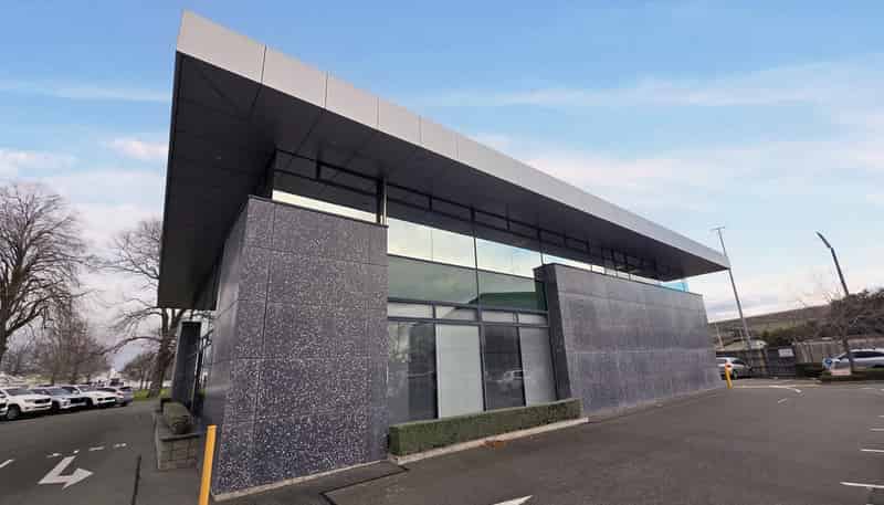 1/1 Show Place, Addington