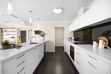 33 Aquila Crescent, Rototuna North
