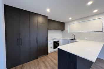 1/654 Gloucester Street, Linwood