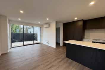 1/654 Gloucester Street, Linwood
