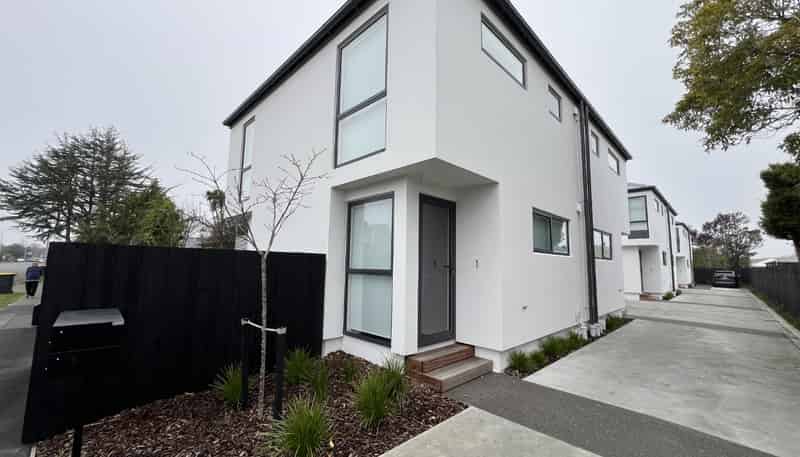 1/654 Gloucester Street, Linwood