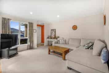 63 Sovereign Isle Lane, Rototuna