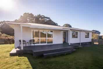 121 Watt Street, Featherston