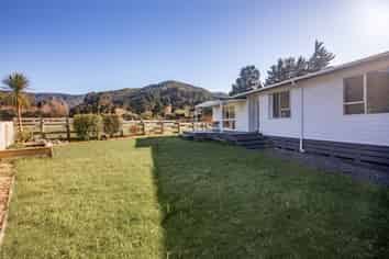 121 Watt Street, Featherston