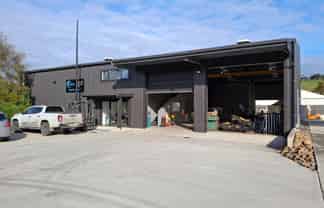 A Serious Shed for Serious Operators