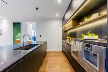 3 Waitai Close, Long Bay