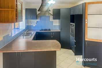 4 Falcarragh Crescent, Flat Bush