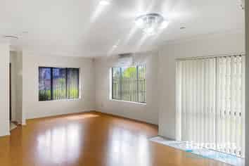 4 Falcarragh Crescent, Flat Bush