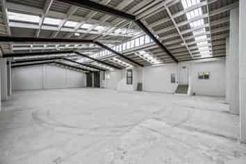 Refurbished Wairau Standalone Stunner