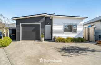 11 Wi Hape Pakau Place, Waiwhetu