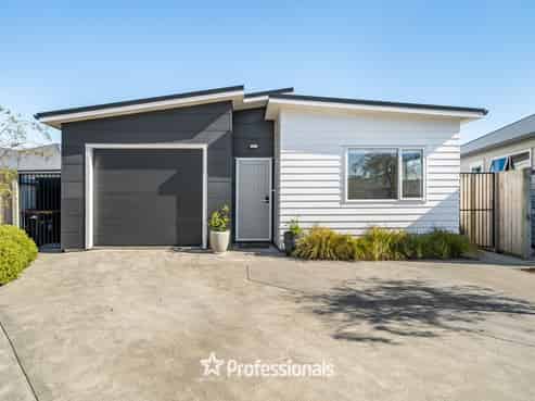 11 Wi Hape Pakau Place, Waiwhetu