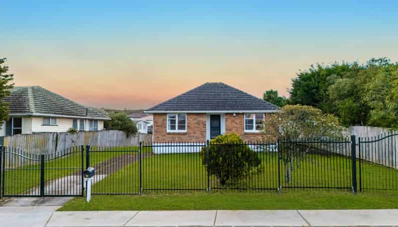 80 Mcannalley Street, Manurewa East