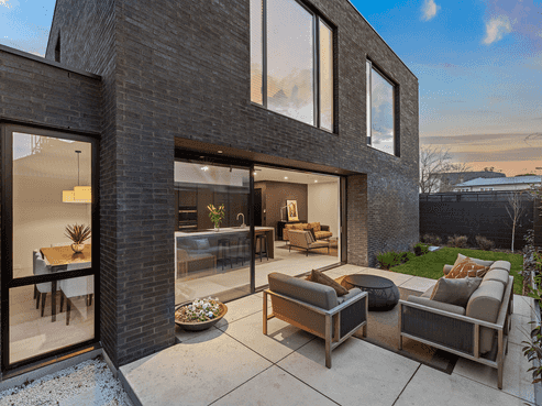 12 Rhodes Street, Merivale