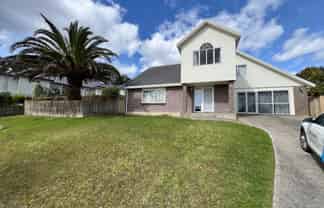 8 Thornbill Rise, Unsworth Heights