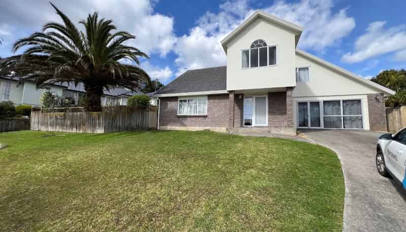 8 Thornbill Rise, Unsworth Heights