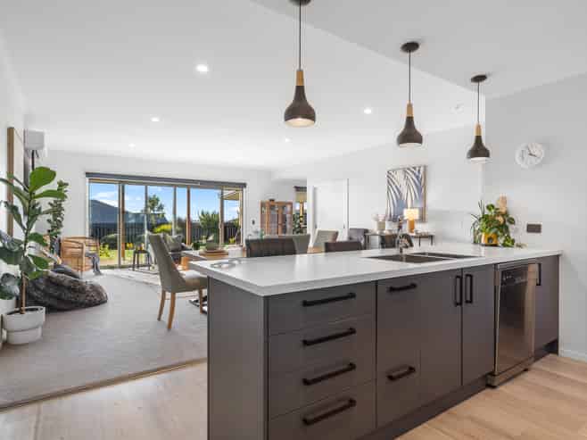 4 Tarn Close, Richmond