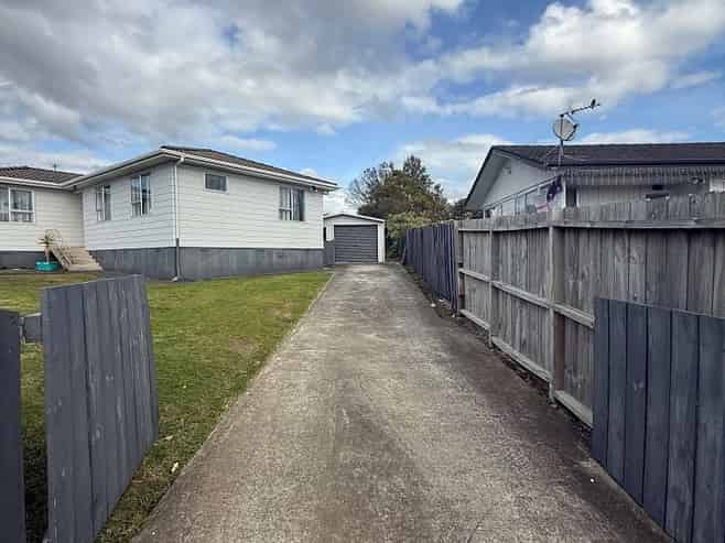 7 Yearsley Place, Manurewa