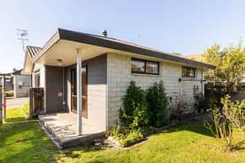 2/8 Duart Road, Havelock North