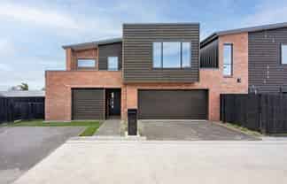49 Maanihi Drive, Rototuna North