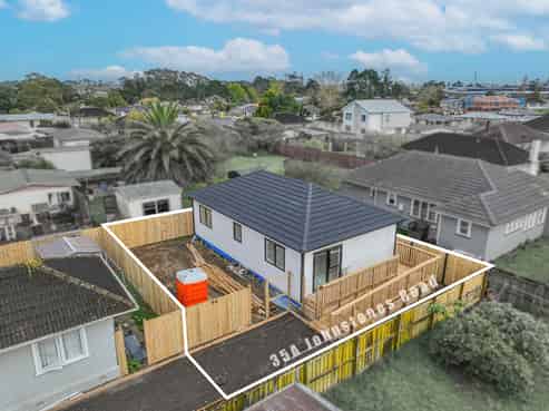 35A Johnstones Road, Otara