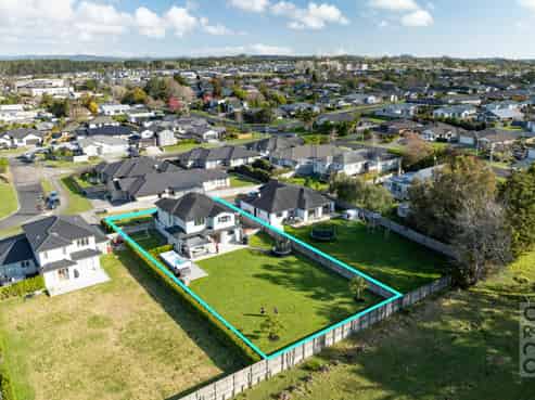 11 Kahika Grove, Huapai