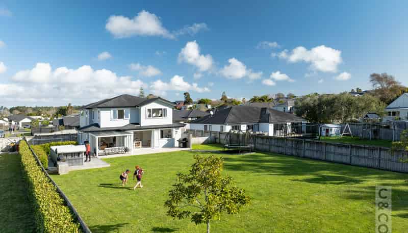11 Kahika Grove, Huapai