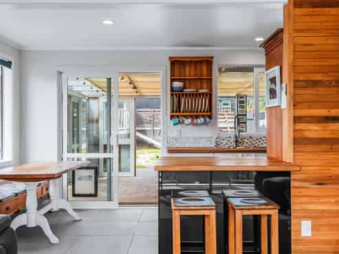 87 Taharepa Road, Hilltop