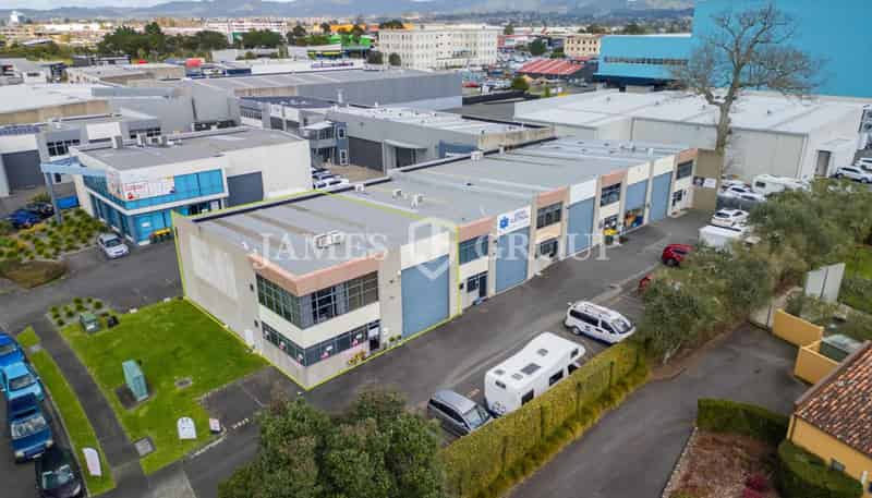 1/5-7 Collard Place, Henderson