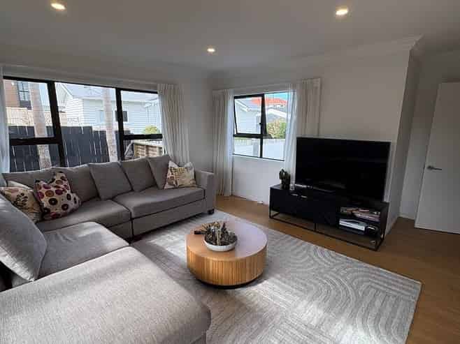39B Stanley Avenue, Milford