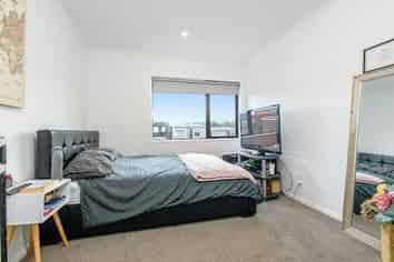 Auckland - Address withheld