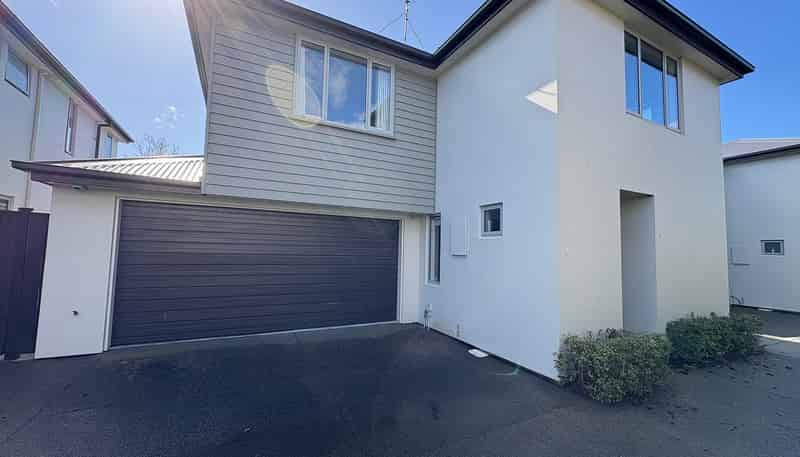 2/27 Sherborne Street, Saint Albans