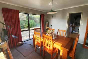 Manawatu / Whanganui - Address withheld