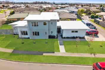 6 Beamish Street, Frimley