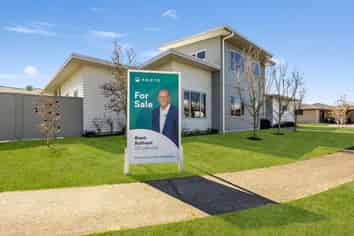 6 Beamish Street, Frimley