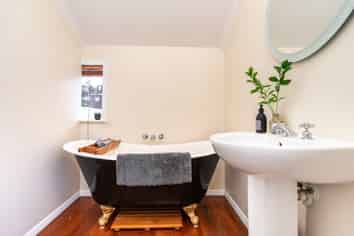 1 Bedroom  Elizabeth Street, Mount Victoria