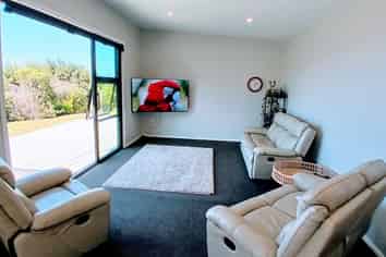 57 Lawrence Road, Mangawhai