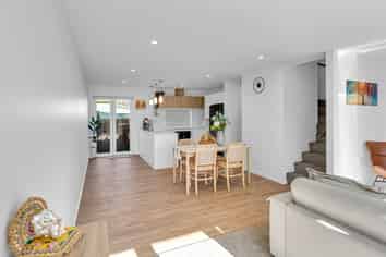 91B Olliviers Road, Phillipstown