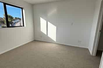 Unit 2/106 Rattray Street, Riccarton