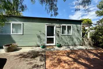 7B East Street, Raglan