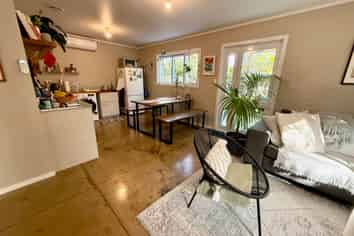 7B East Street, Raglan