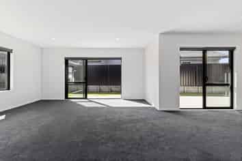 14 Mayfly Grove, Nukuhau