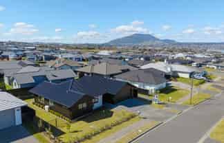 14 Mayfly Grove, Nukuhau