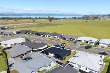 14 Mayfly Grove, Nukuhau