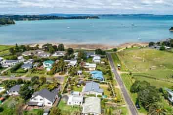 46 Tahatai Road, Oneroa