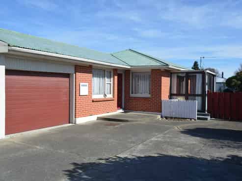 207 Pomona Street, Strathern