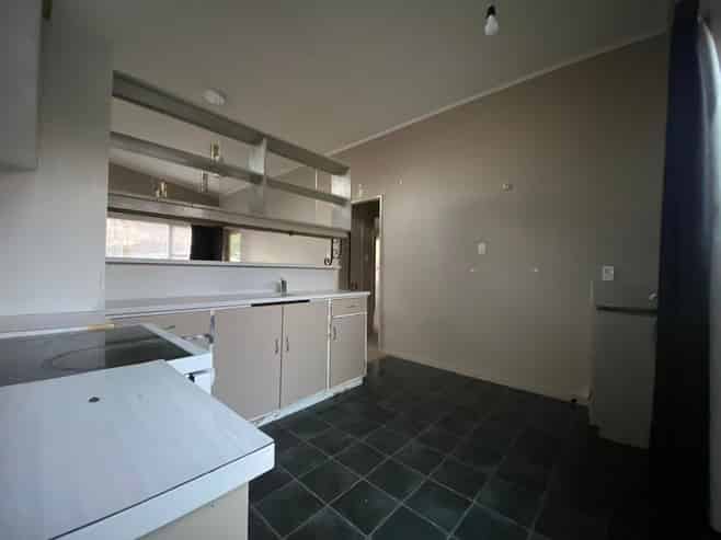 2/571A Fergusson Drive, Trentham