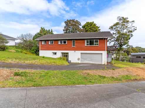 18 Pine Terrace, Howick