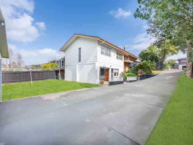 71 Meadway, Sunnyhills